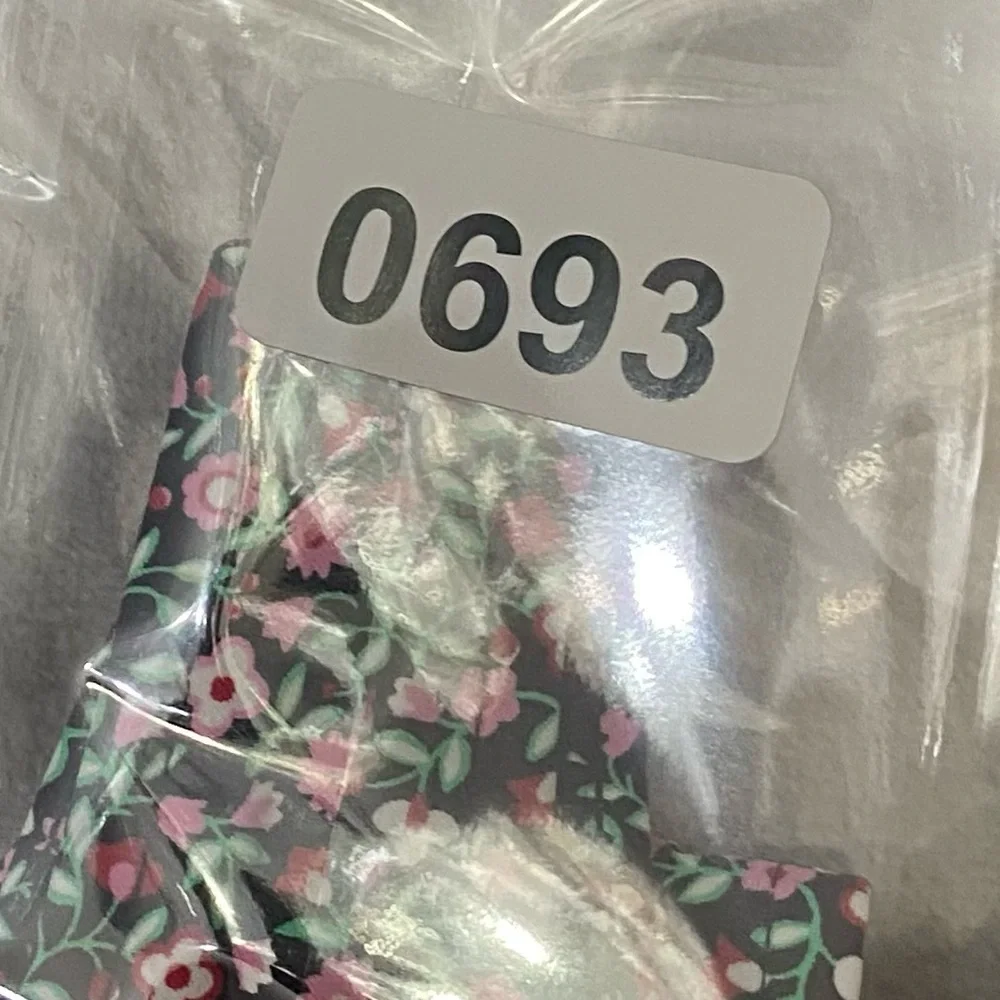 New! Frankie’s Bikinis Dove Classic Bikini Bottom black floral 10693